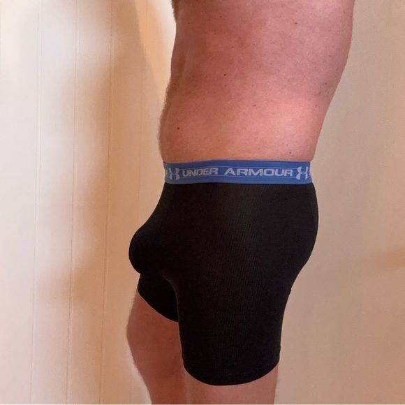 Men’s Under Armor black boxer jock - Picture 2 of 2